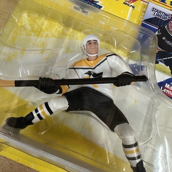 1997 NHL All Star Game Starting Lineup Mario Lemieux Pittsburgh Penguins Figure - Picture 3 of 4